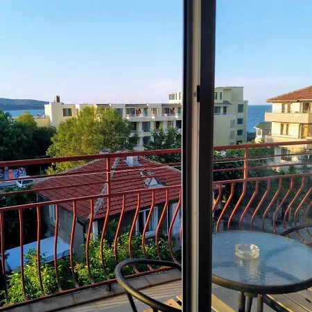 Maison d'hôtes лилия 18 *